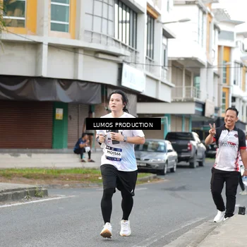 Runner Photo 7999711