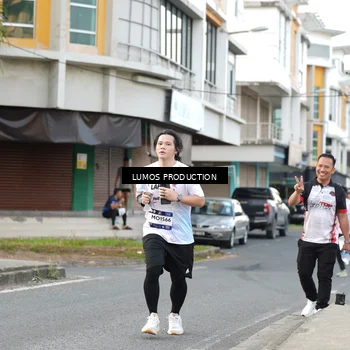 Runner Photo 7999712