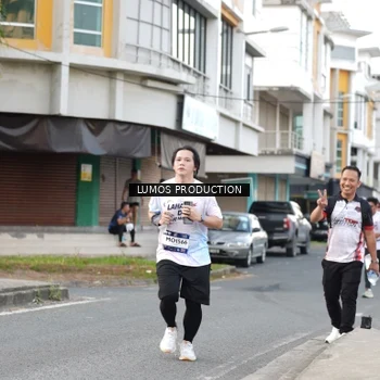 Runner Photo 7999713