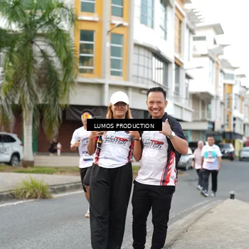Runner Photo 7999764
