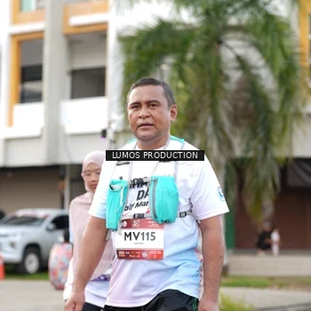 Runner Photo 7999774