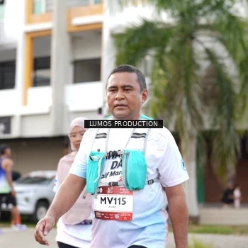 Runner Photo 7999775
