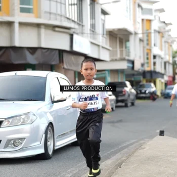 Runner Photo 7999781
