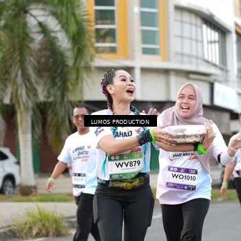 Runner Photo 7999818