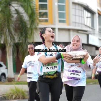 Runner Photo 7999824