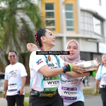 Runner Photo 7999834