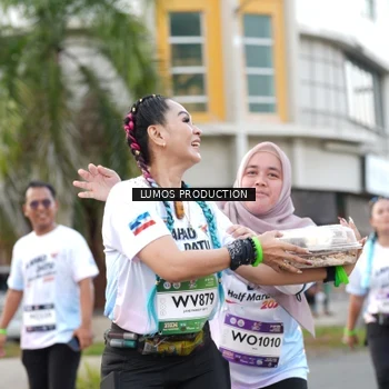 Runner Photo 7999838