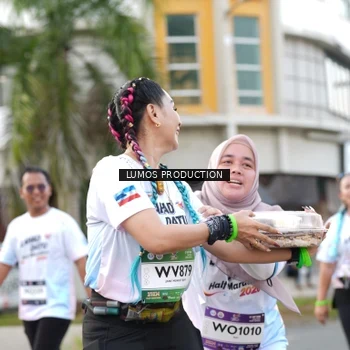 Runner Photo 7999843