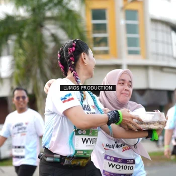 Runner Photo 7999850