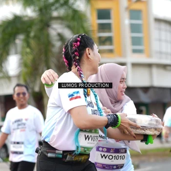 Runner Photo 7999854