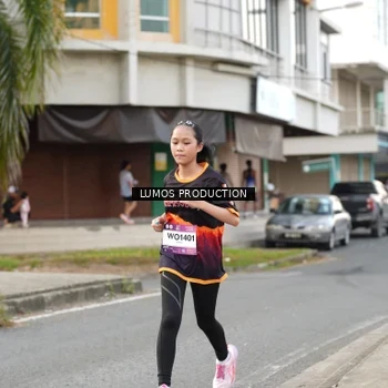 Runner Photo 7999872