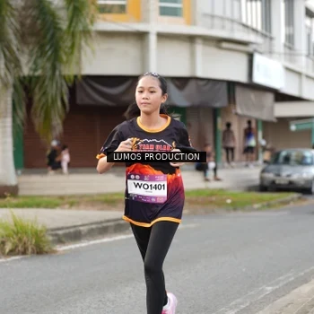 Runner Photo 7999885