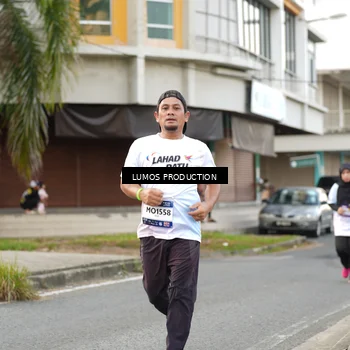 Runner Photo 7999893