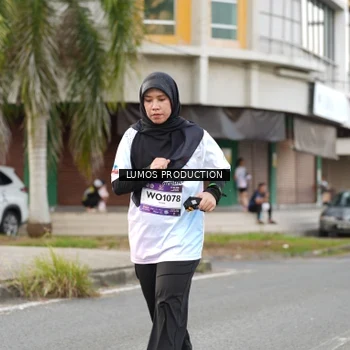 Runner Photo 7999895
