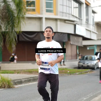 Runner Photo 7999897