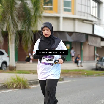 Runner Photo 7999898
