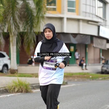 Runner Photo 7999901