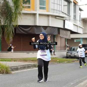 Runner Photo 7999911