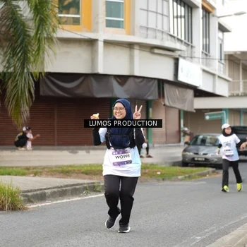 Runner Photo 7999914