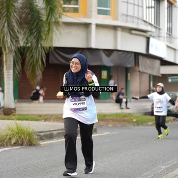 Runner Photo 7999921