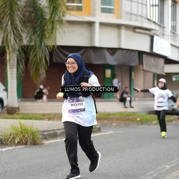 Runner Photo 7999923