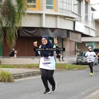 Runner Photo 7999925