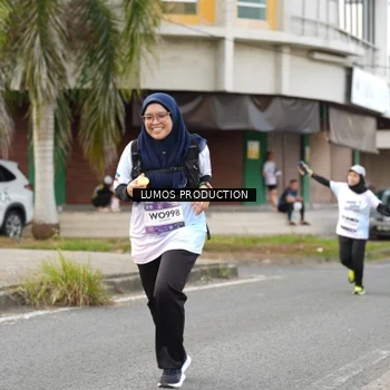 Runner Photo 7999935