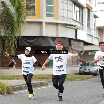 Runner Photo 7999938