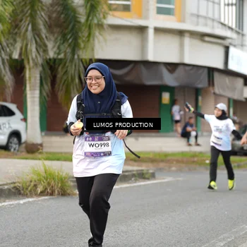 Runner Photo 7999939