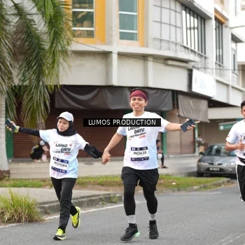 Runner Photo 7999942