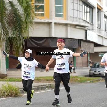 Runner Photo 7999944