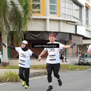 Runner Photo 7999945