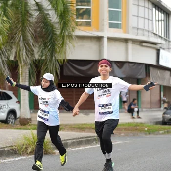 Runner Photo 7999950