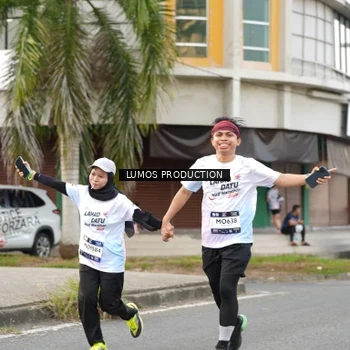 Runner Photo 7999955