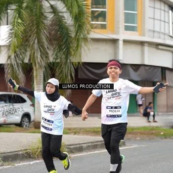 Runner Photo 7999956