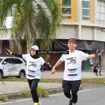 Runner Photo 7999961