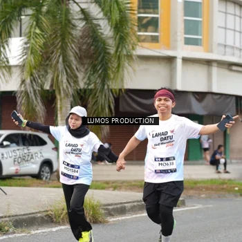 Runner Photo 7999962