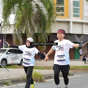 Runner Photo 7999963
