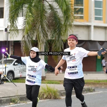 Runner Photo 7999964