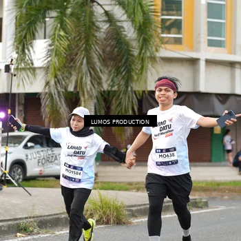 Runner Photo 7999966