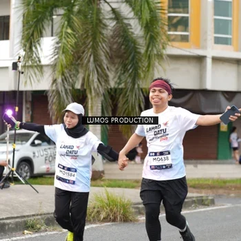 Runner Photo 7999972