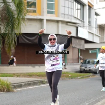 Runner Photo 7999988