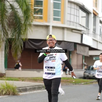 Runner Photo 8000001