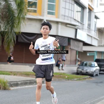 Runner Photo 8000029