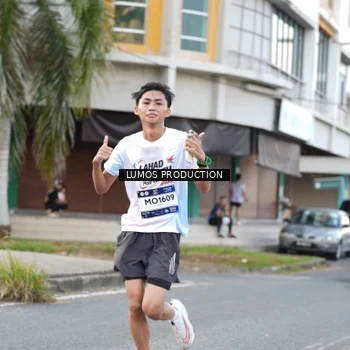 Runner Photo 8000033