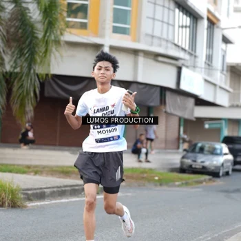 Runner Photo 8000037