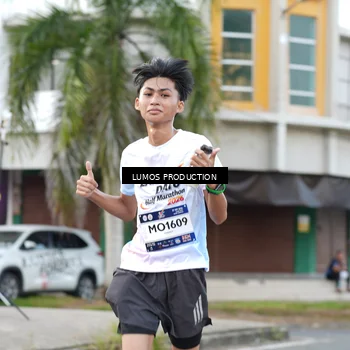 Runner Photo 8000053
