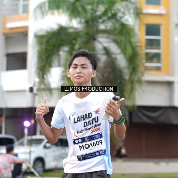 Runner Photo 8000055