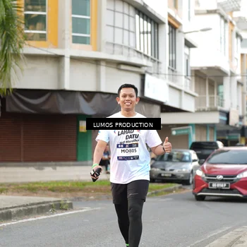 Runner Photo 8000078