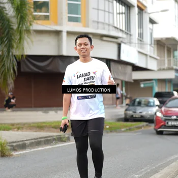 Runner Photo 8000096